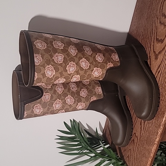 Coach Tall Rainboots Brown Rose Women sz 8 - Picture 4 of 11